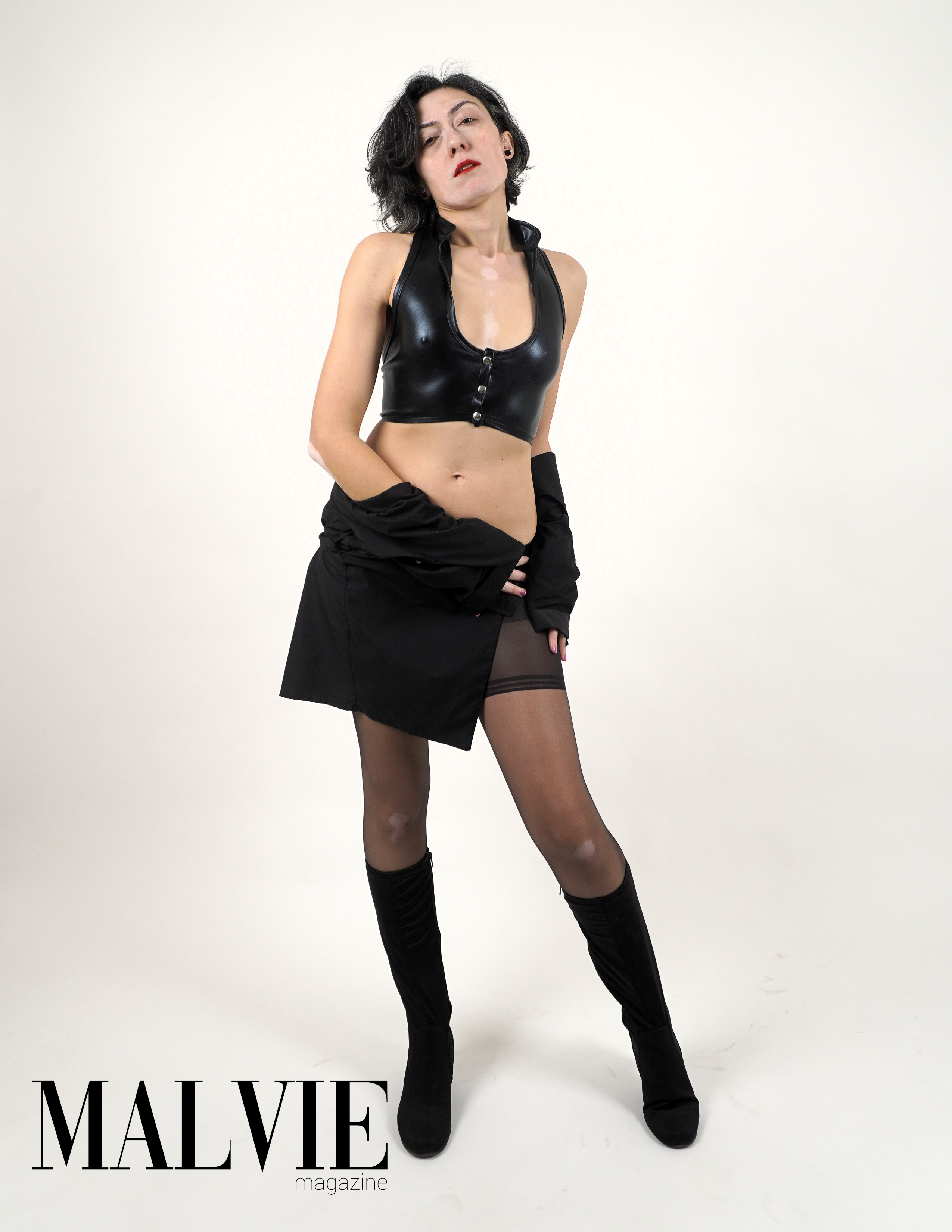 Malvie Magazine editorial görseli 4